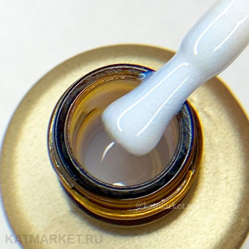 BSG 20мл Цветная жесткая база Colloration Hard 107 Лунный камень Молочный с голубым свечением 12702107